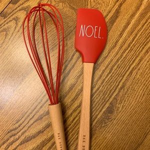 Rae Dunn Noel Baking Set